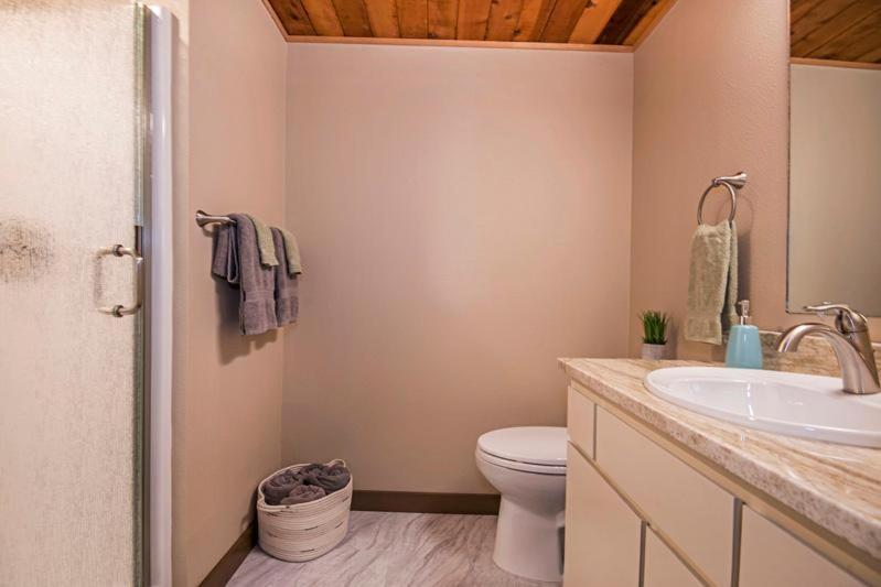 11 Pine Bough Villa Сънривър Екстериор снимка